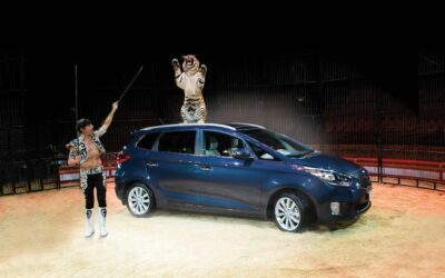Kia Carens partenaire du Cirque Pinder
