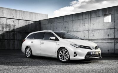Toyota Auris Touring Sports Hybride – Prix Environnement MAAF 2014