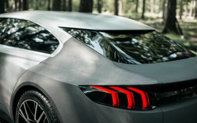 Le concept Peugeot Exalt : nouveaux matériaux et air purifié