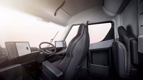 Intérieur du camion électrique Tesla Semi