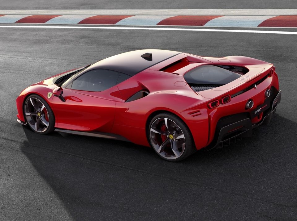 Nouvelle Ferrari SF 90 Stradale